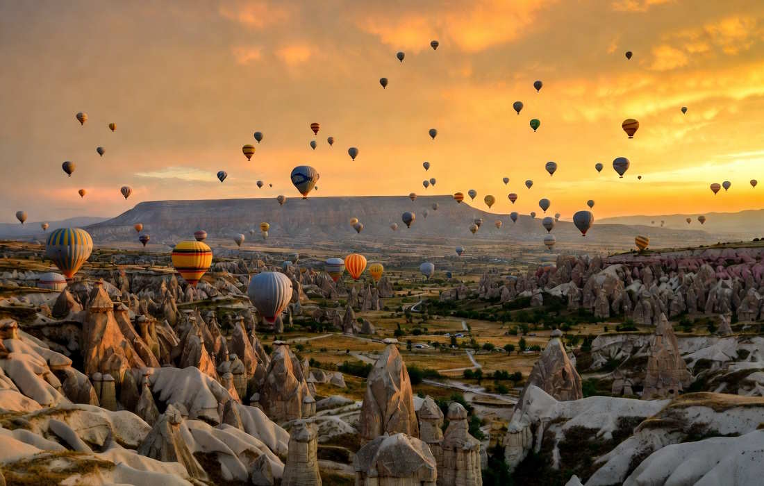 Kapadokya, Türkiye – Küllerinden Doğmak İçin Masalsı Bir Vadi